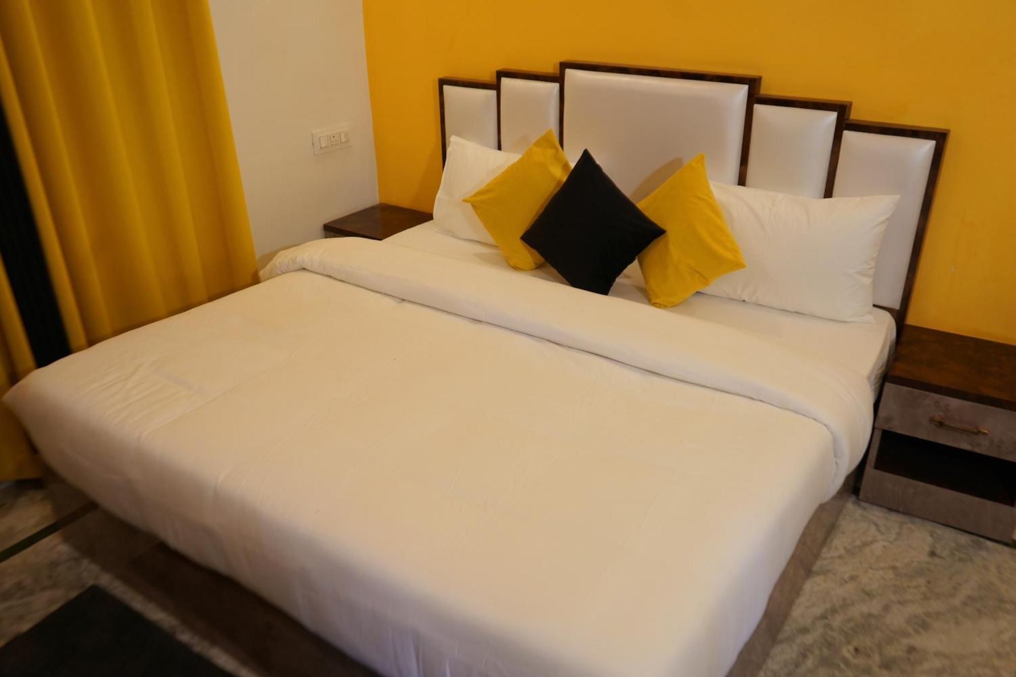 Grand Pere Homestay 데라둔 외부 사진