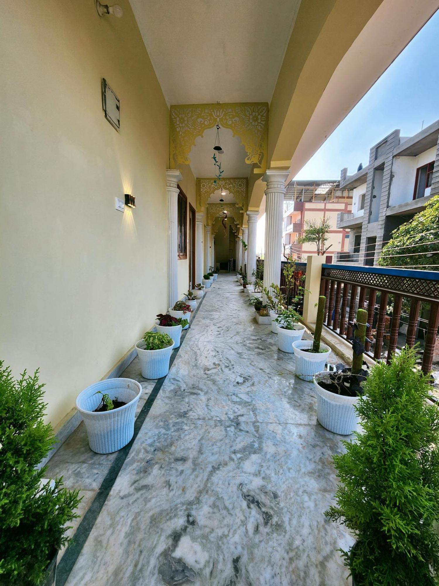 Grand Pere Homestay 데라둔 외부 사진